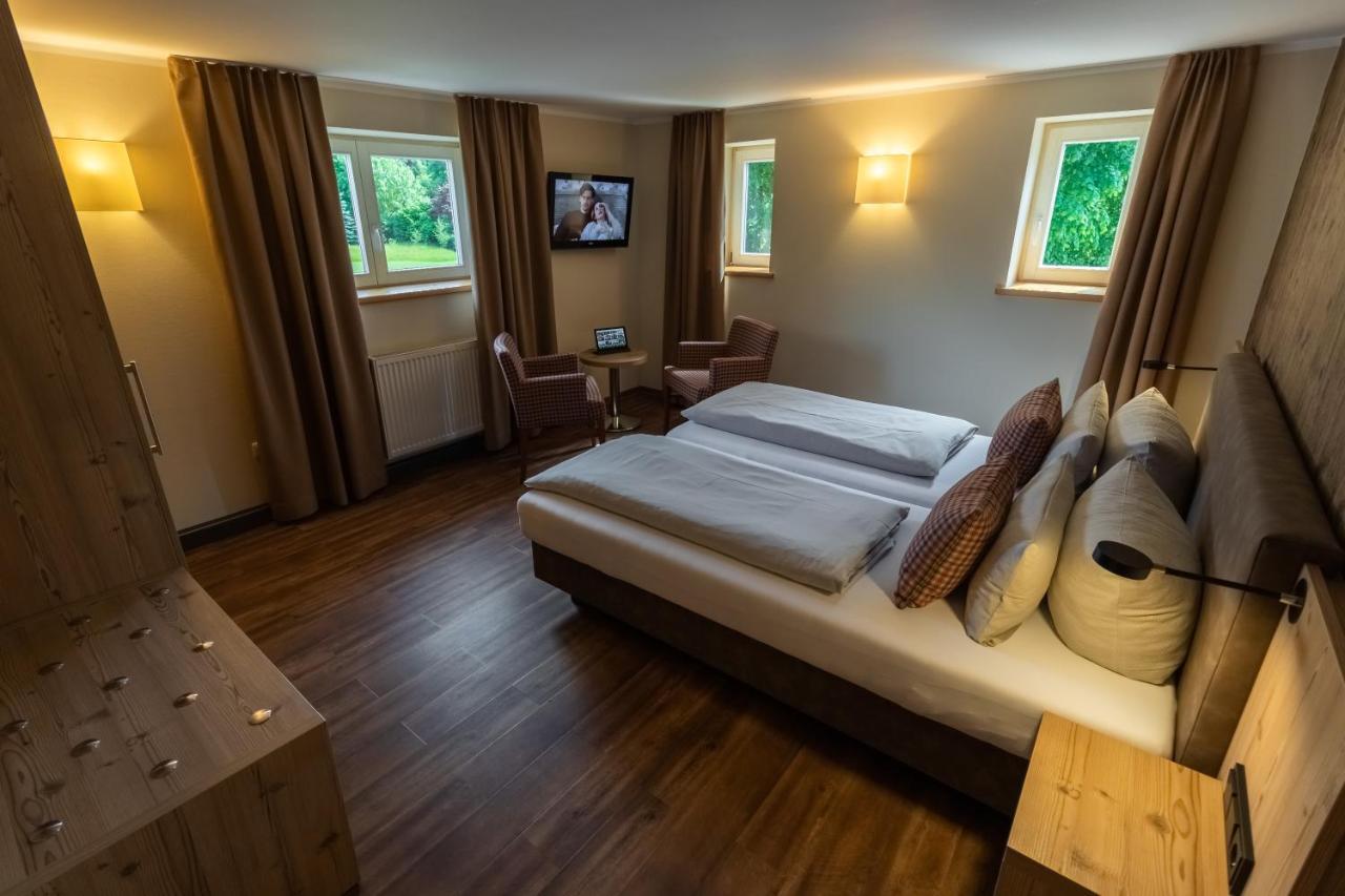 Dammschenke Gasthof & Hotel Kurort Jonsdorf Dış mekan fotoğraf